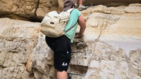 שוויון בשטח יום מרגש בבית הספר שבילים שילב מודעות והתנסות בנחל אוג (3).jpeg